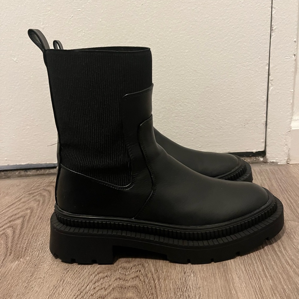 Mango Track sole contrast ankle boots